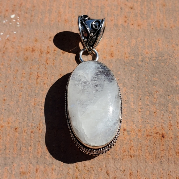 New Rainbow Moonstone 925 Silver Pendant. - Picture 6 of 9